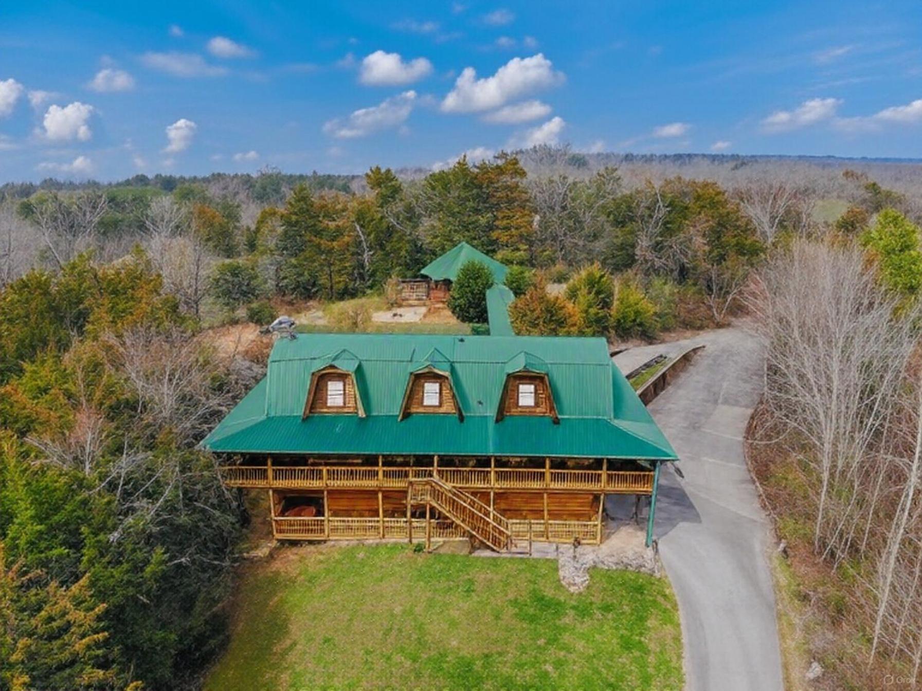 Smoky Bear Lodge With Guest House, Hot Tub, 1089 Free Tickets Each Paid Day, Dollywood And More Sevierville Eksteriør bilde