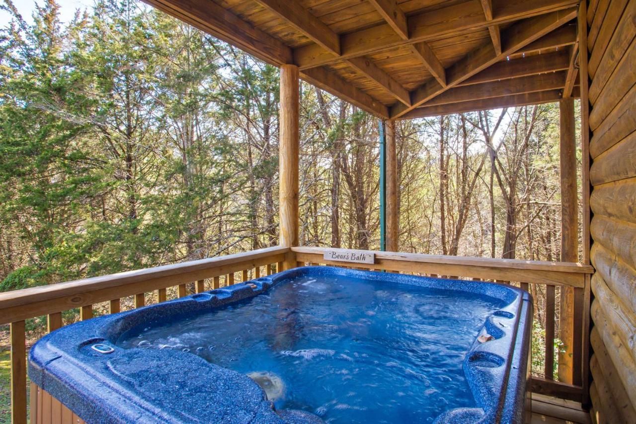 Smoky Bear Lodge With Guest House, Hot Tub, 1089 Free Tickets Each Paid Day, Dollywood And More Sevierville Eksteriør bilde